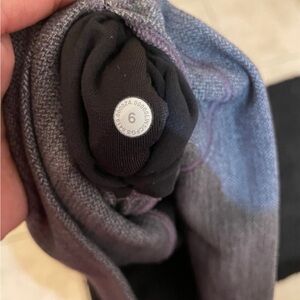 Lululemon Black and Gray Leggings